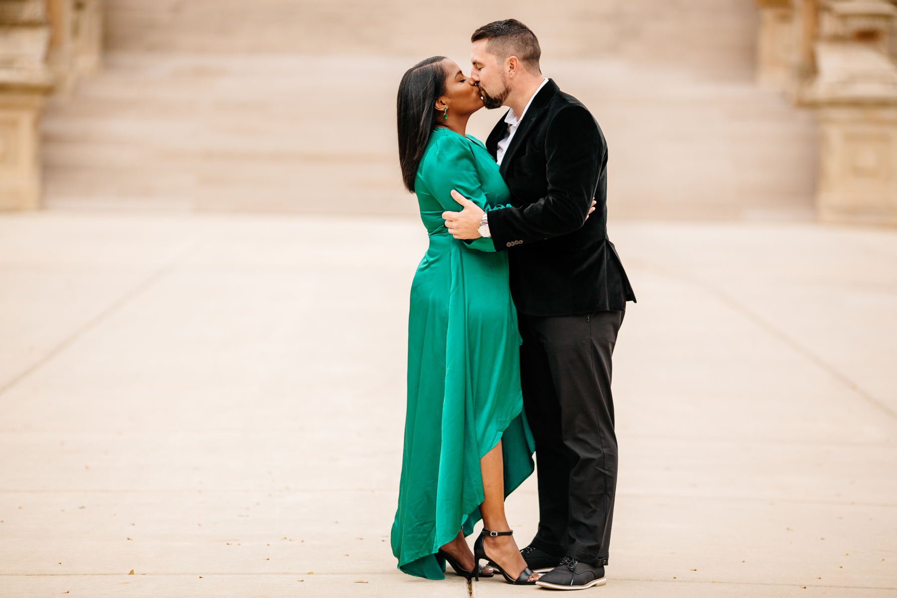 Engagement photos at the Lansing Capitol Building 